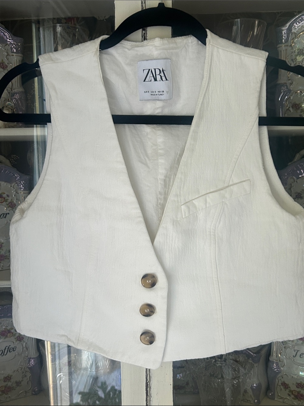 Zara Off-White Cropped Button Vest